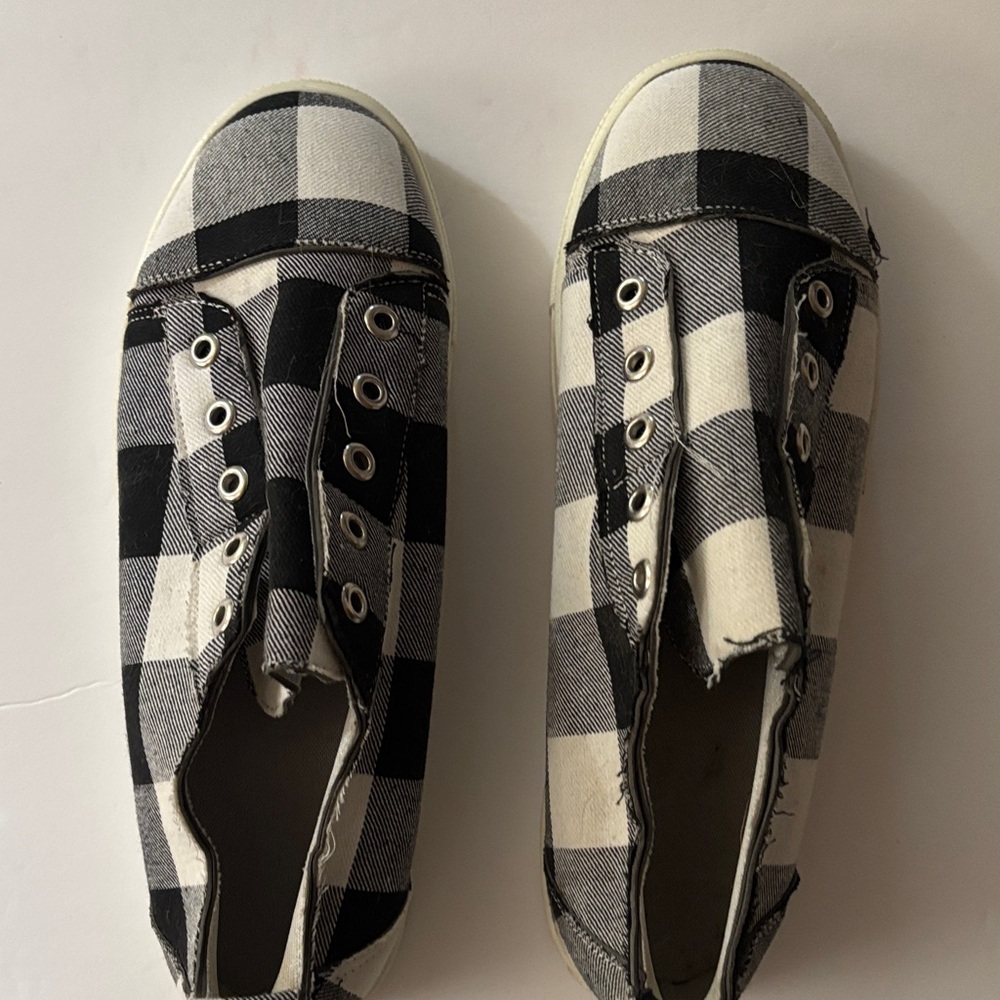 Women's Black and White Plaid Flats